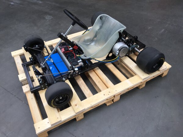 Electric kart assembled ready to drive << Black Edition >> Wheelbase 1050mm, 1500mm frame length, 1000mm rear axle, KC brake system, slicks, 2x drive sets (3kW/72V motor, controller and battery pack)